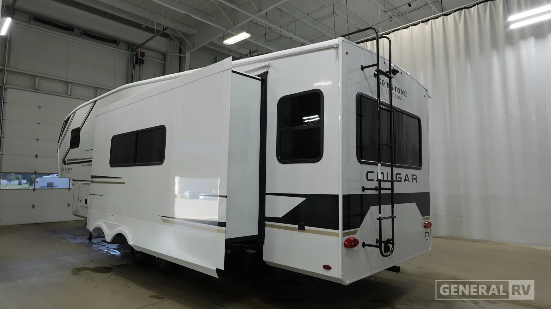 2027 Keystone Cougar Half-Ton 28RLI - Photo 4