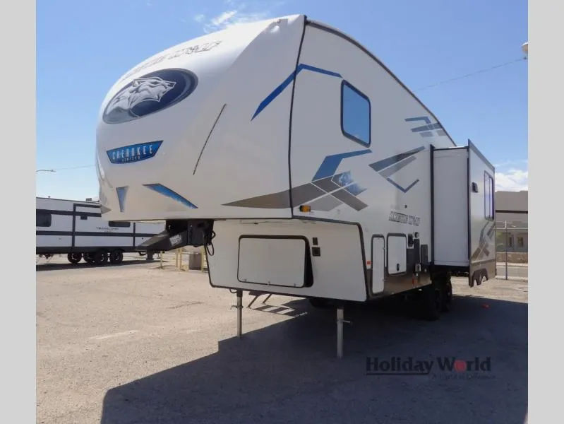 2025 Forest River Cherokee Arctic Wolf 27SGS - Photo 4