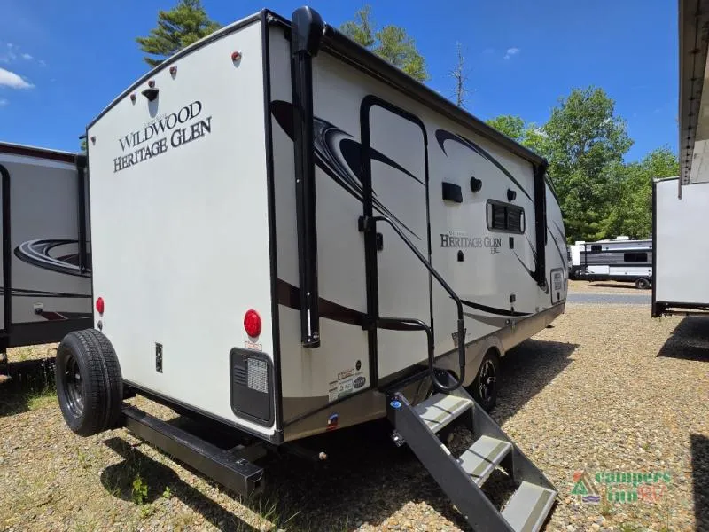 2021 Forest River RV Wildwood 19RBHL - Photo 2