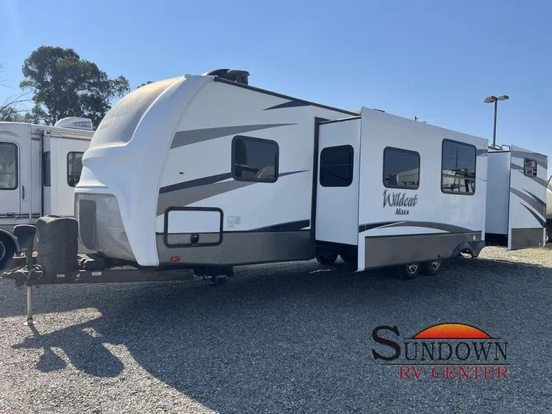 2019 Forest River RV Wildcat Maxx 32BHXS - Photo 2