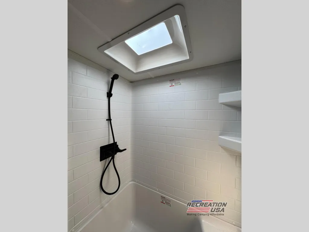 2026 Forest River Solaire 3150TBSS, Photos photo 32
