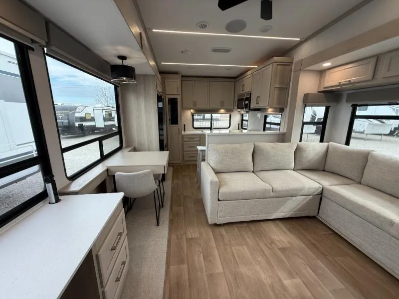 2026 Palomino Puma Mesa 379MBL - Photo 2