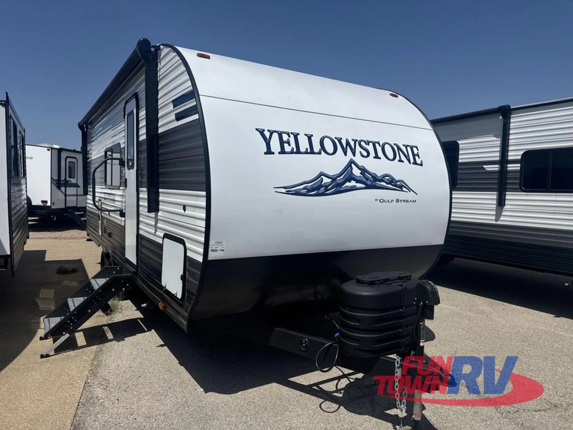 2025 Gulf Stream Yellowstone Classic 279BH - Photo 2