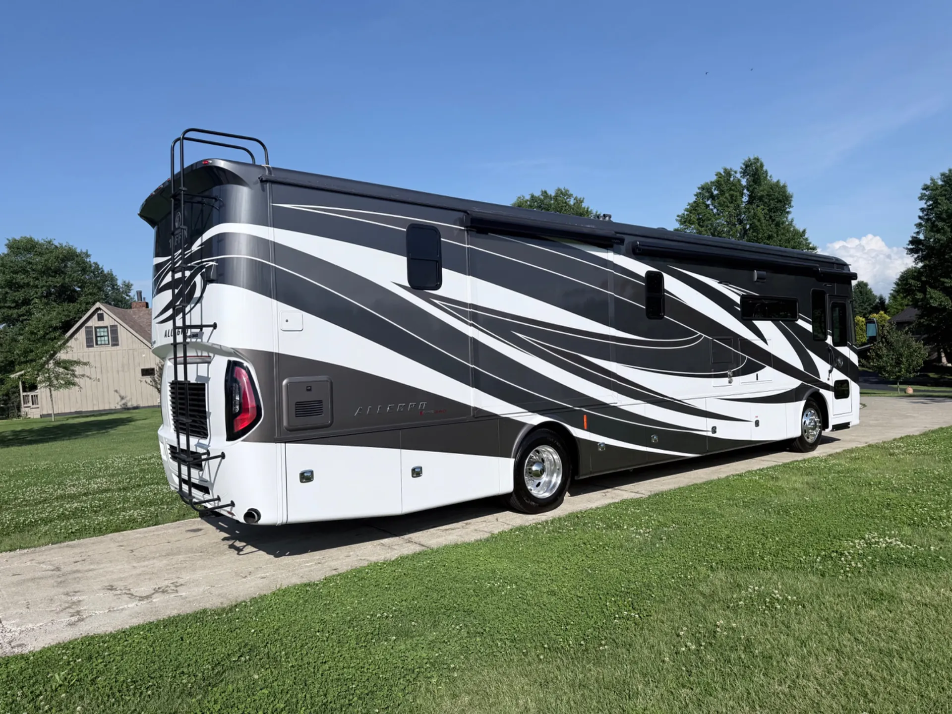 2021 Tiffin Allegro Red 340 38 LL - Photo 4