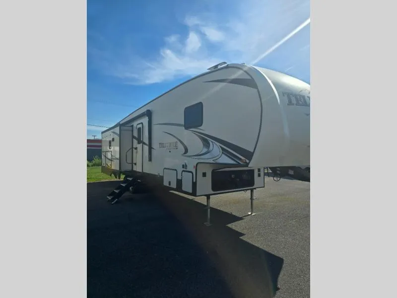 2022 Starcraft Telluride 338MBH - Photo 2