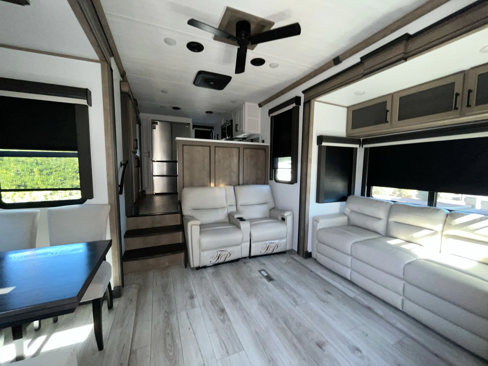 2024 Keystone Montana 3901RK — living area main