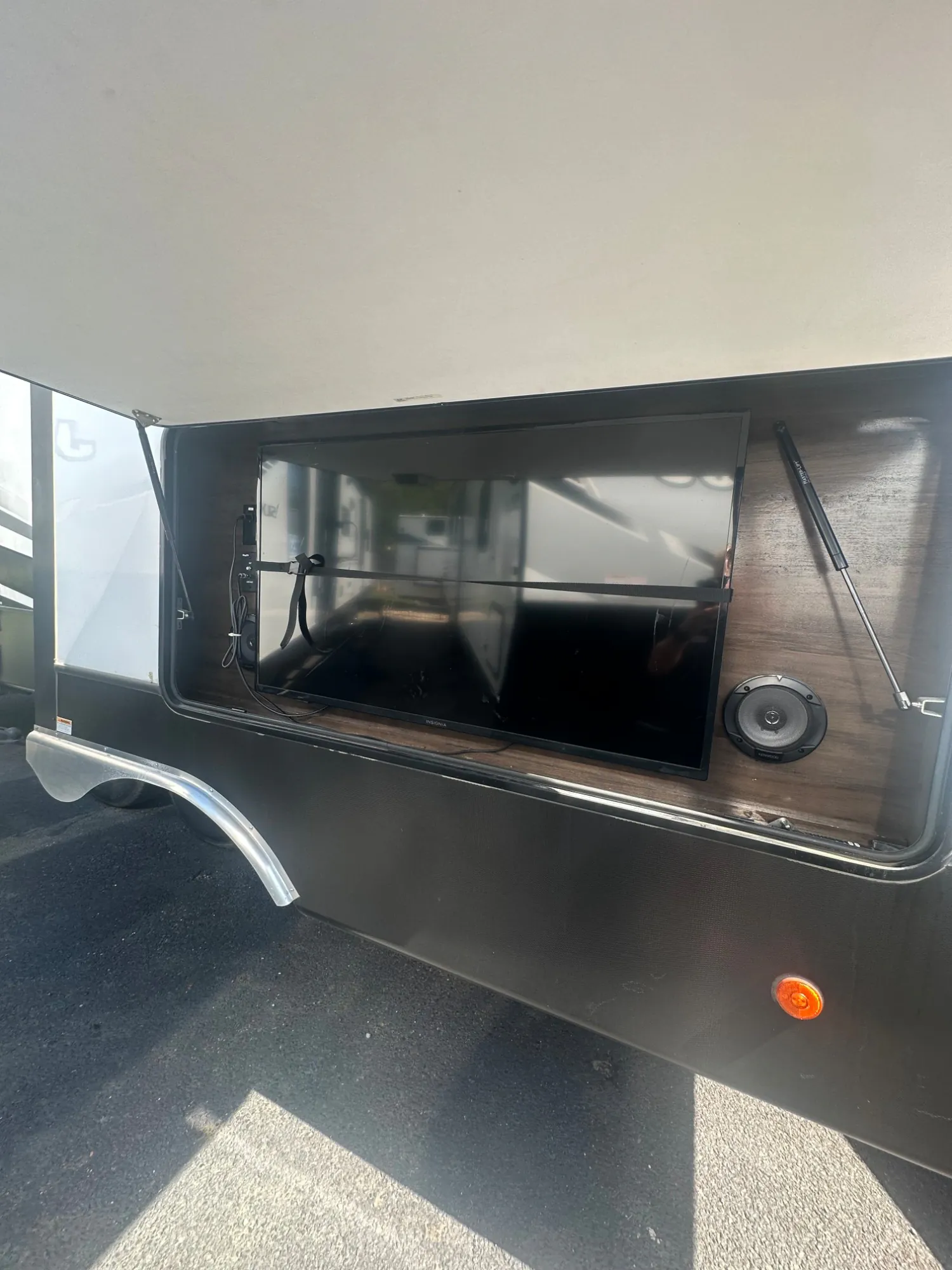 2021 Dutchmen Voltage 3915 dealer photo 1 from Camping World