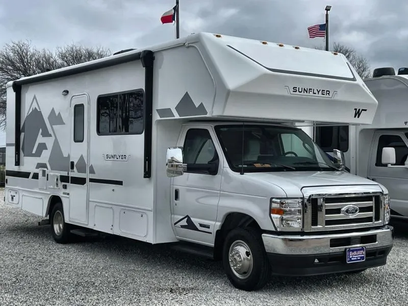 2026 Winnebago Sunflyer 26FE - Photo 2