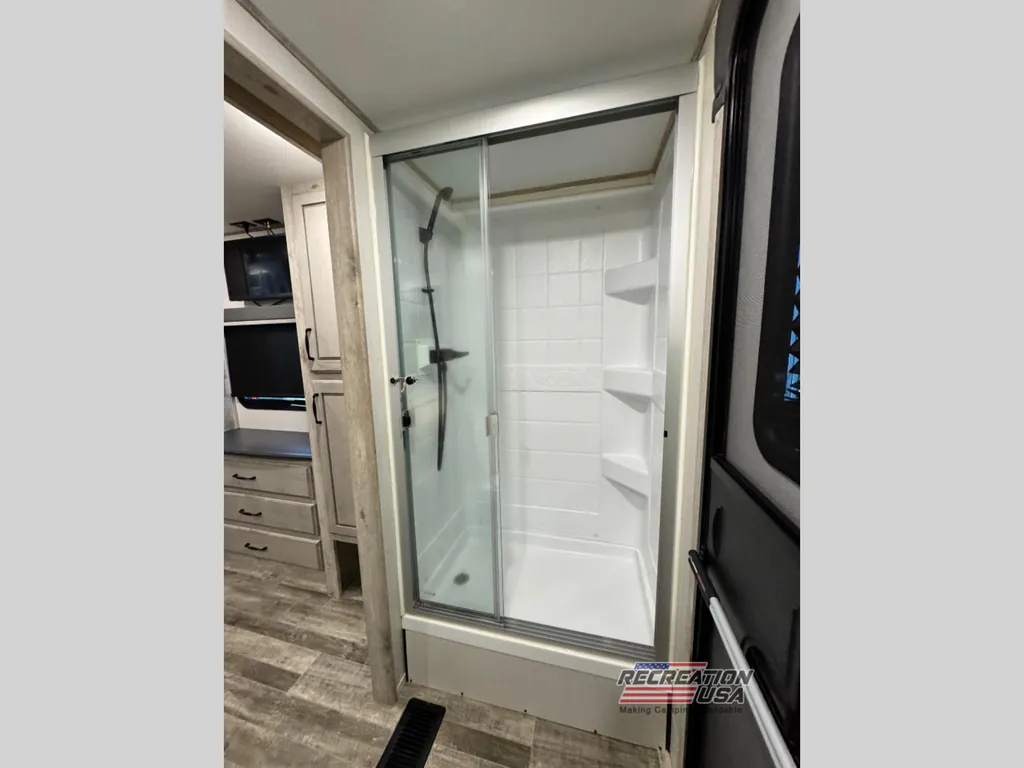 2023 Keystone Avalanche 390DS, Photos photo 29