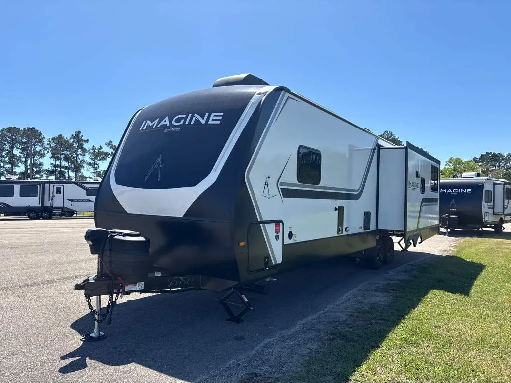 2026 Grand Design Imagine 3100RD - Photo 4