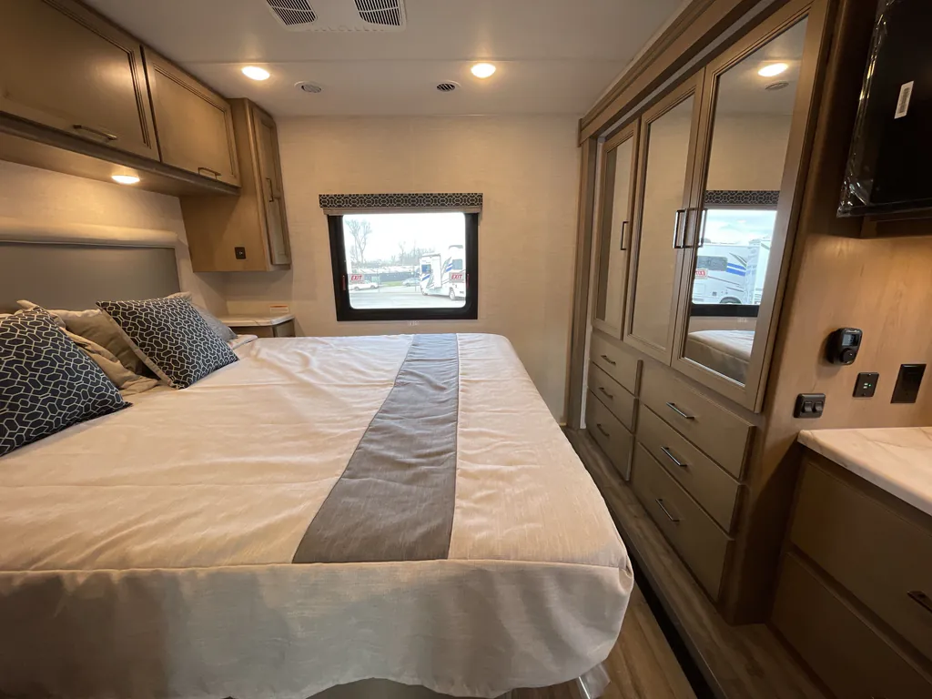 2026 Thor Motor Coach Freedom Traveler A29, Photos photo 22