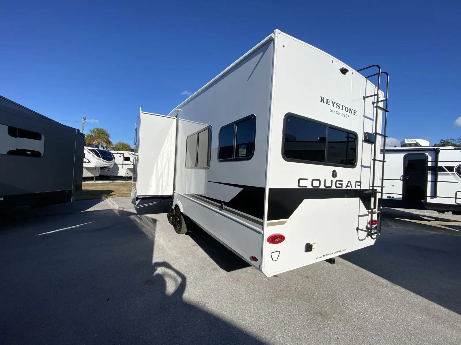2026 Keystone RV Cougar Half-Ton 29MBD - Photo 3