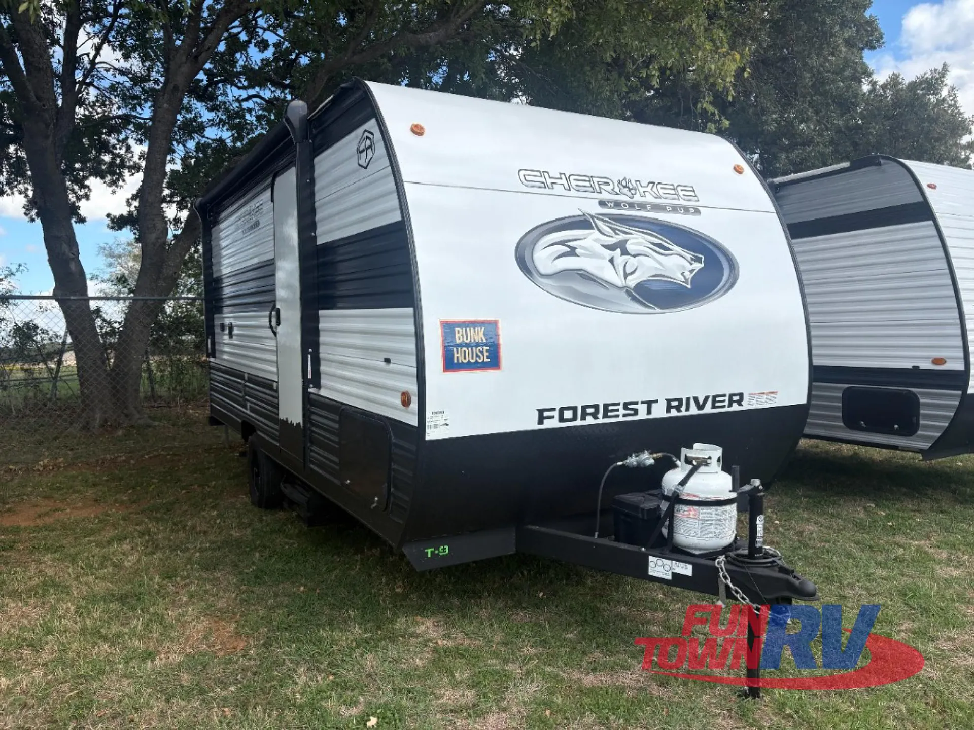 2025 Forest River Cherokee Wolf Pup 16LP