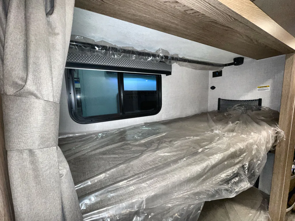 2027 Thor Motor Coach Freedom Elite 31FE, Photos photo 11