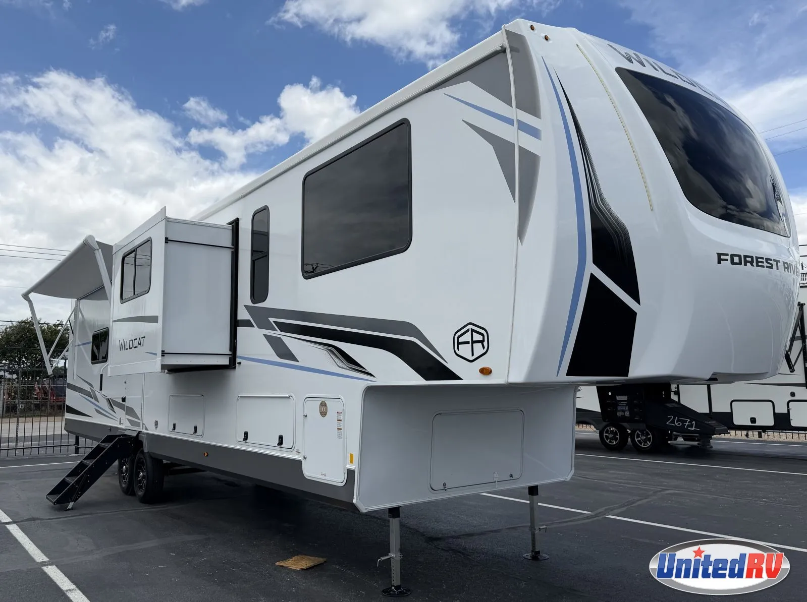 2026 Forest River Wildcat 37GALLEY - Photo 2