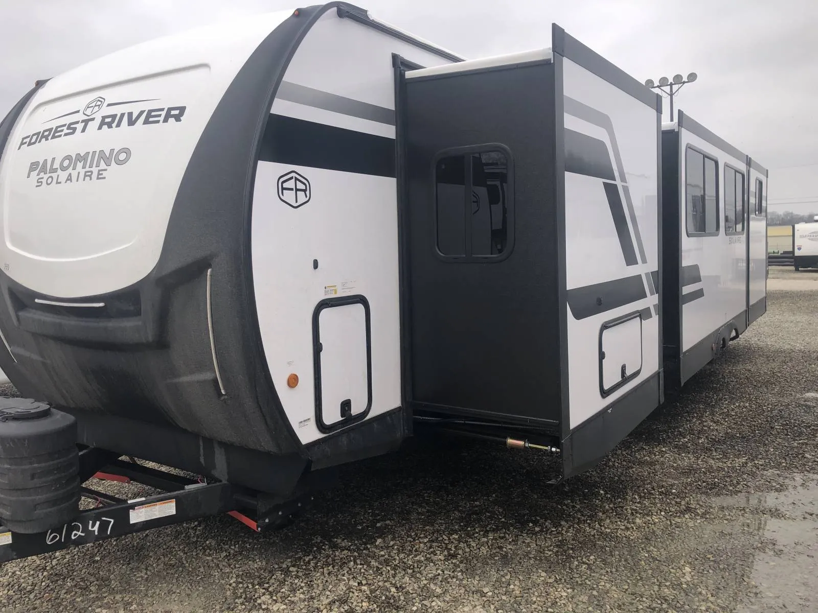 2026 Palomino Solaire 3200TSBH - Photo 4