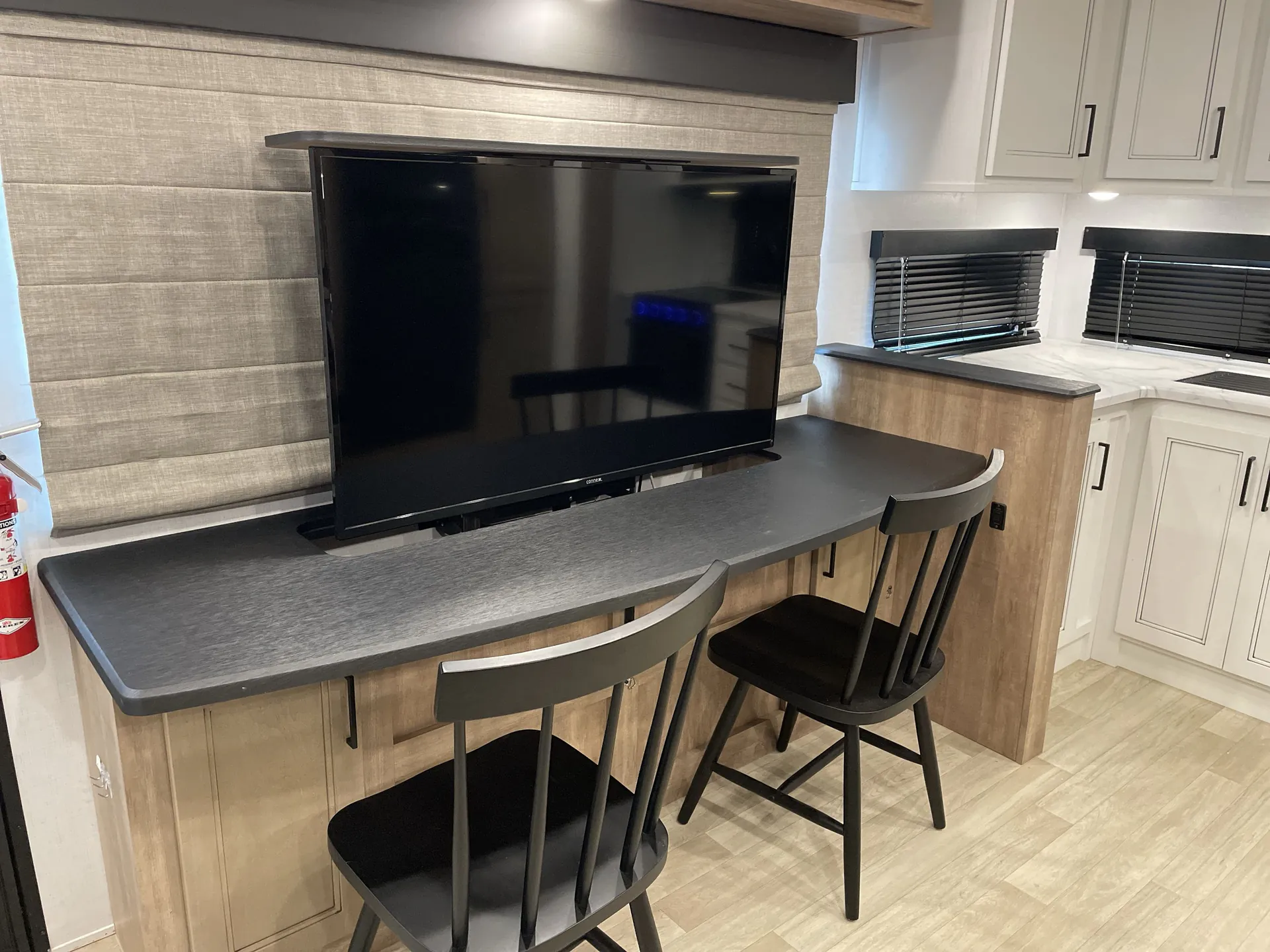 2024 Keystone Arcadia Super Lite 246SLRK — living area main