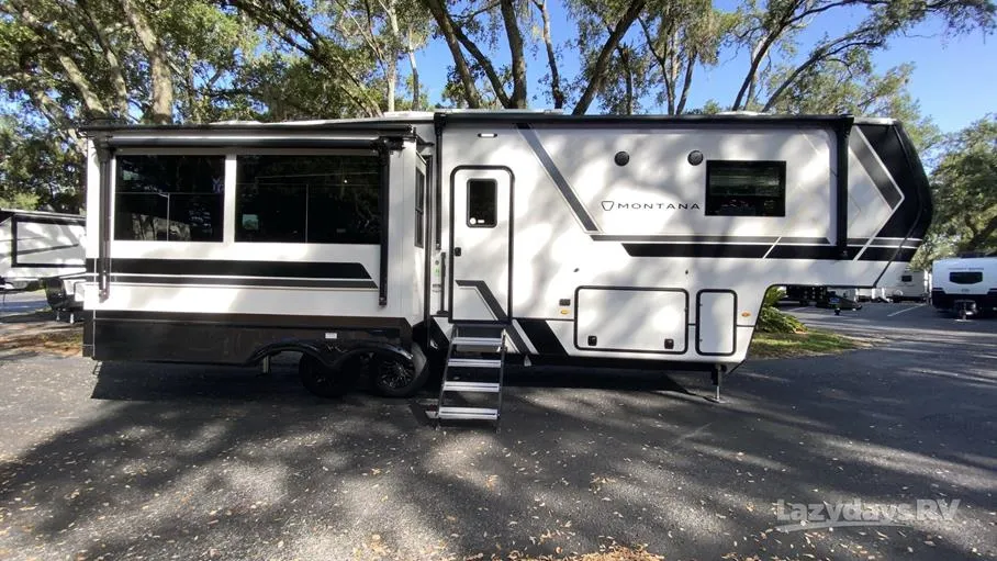 2026 Keystone Montana 3123RL - Photo 3