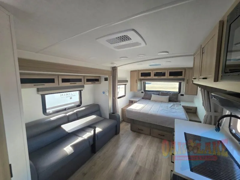 2027 Forest River Rockwood Mini Lite 2109S - Photo 3