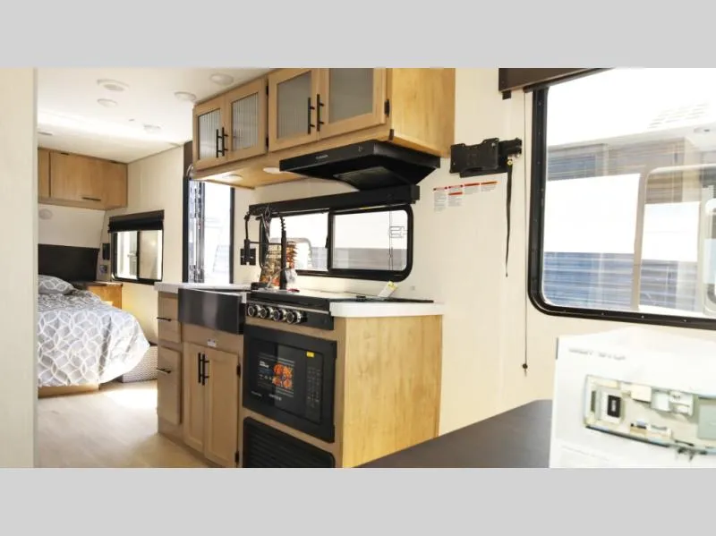 2026 Forest River Cherokee Grey Wolf 20RDSE - Photo 3