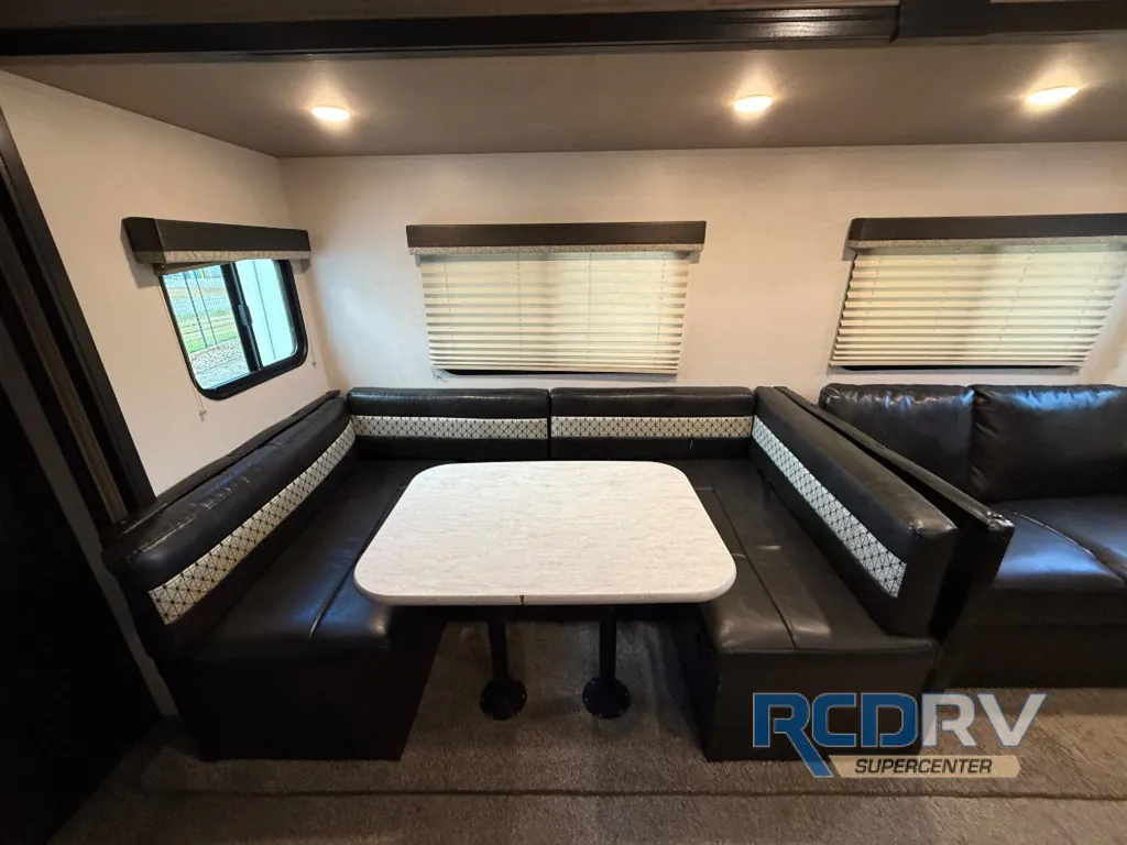 2019 Forest River Surveyor Legend 295QBLE, Photos photo 7