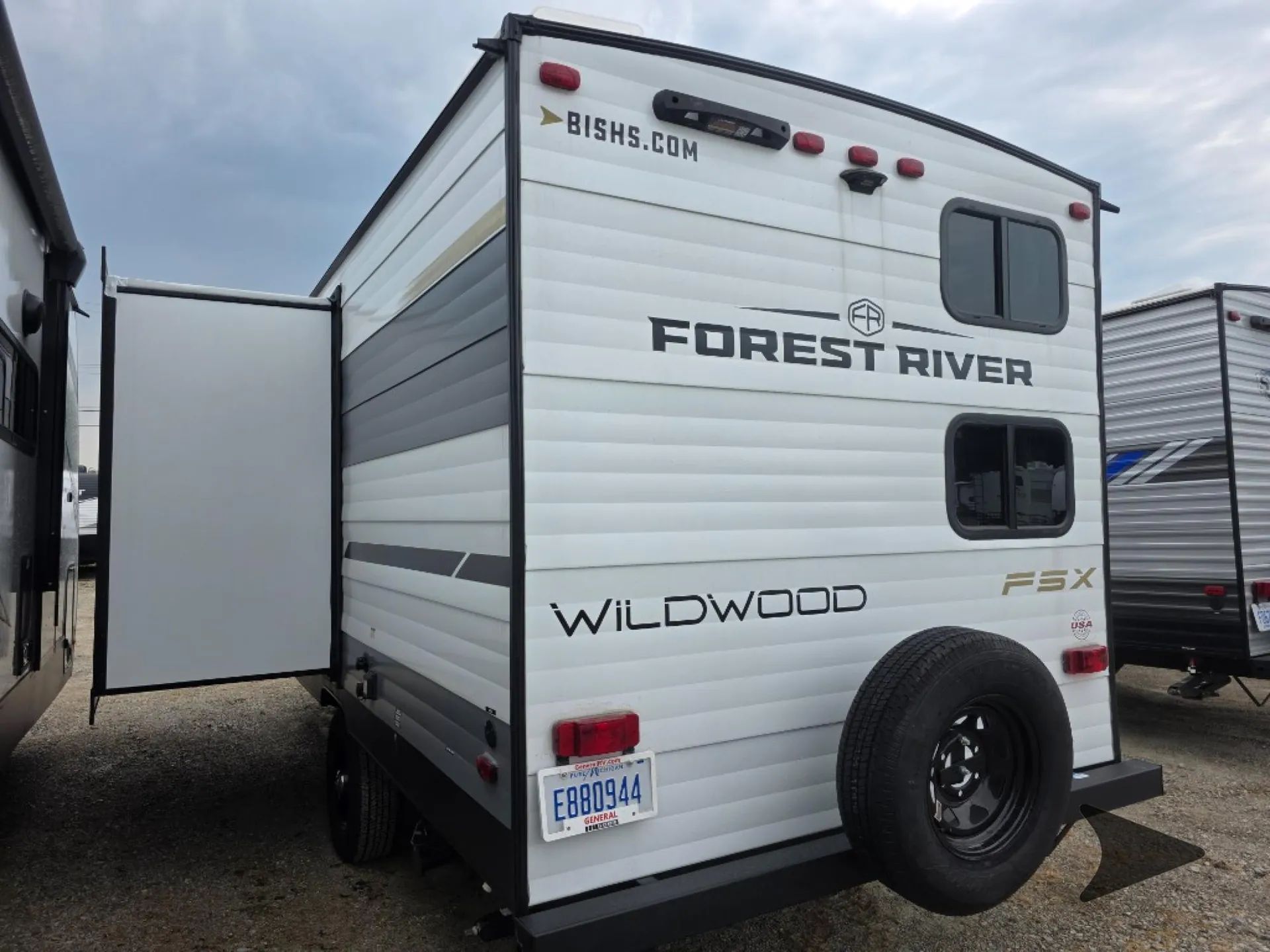 2025 Forest River Wildwood FSX 178BHSK — Photo 5