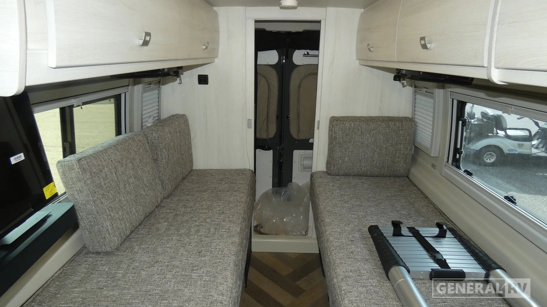 2027 Winnebago TRAVATO 59K - Photo 3