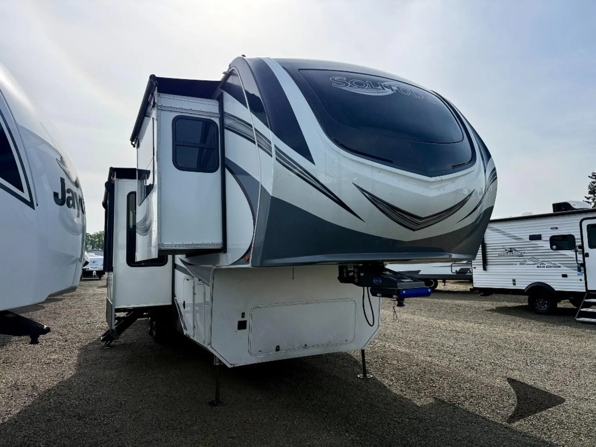 2022 Grand Design Solitude 346FLS - Photo 2