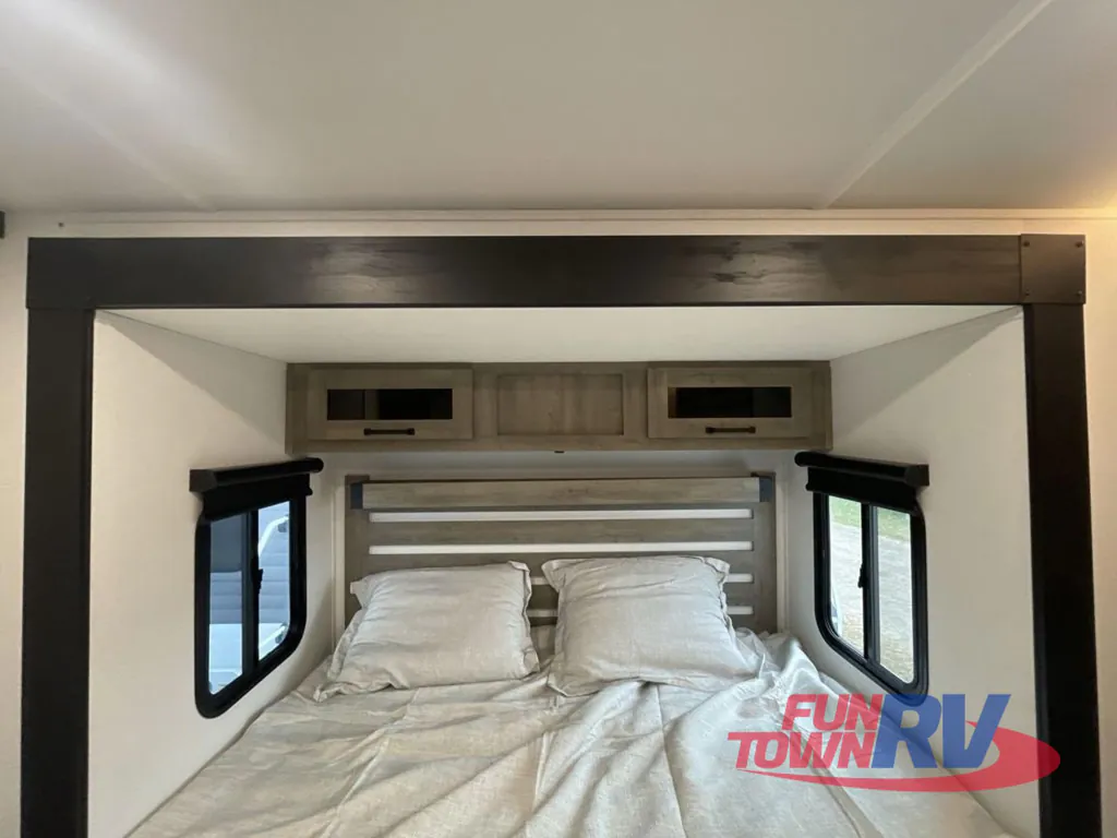 2026 Forest River Solaire 3060RKTS, Photos photo 38
