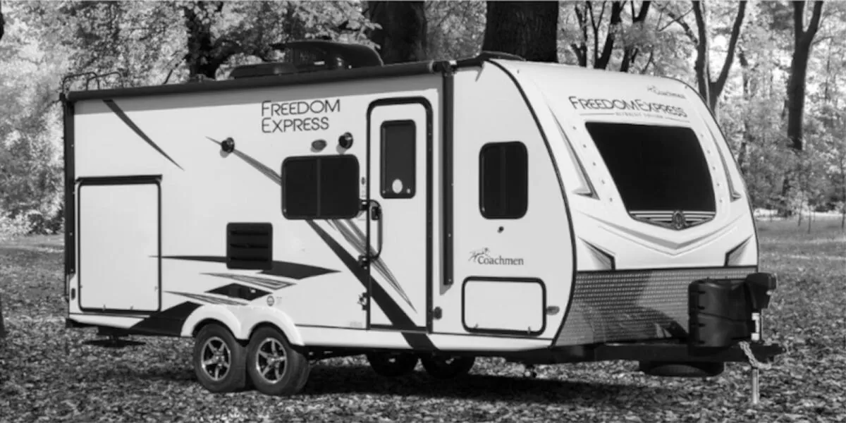 2020 Coachmen Freedom Express Ultra Lite 320BHDS - Photo 2
