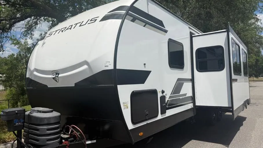 2025 Venture RV Stratus SR281VBH - Photo 4