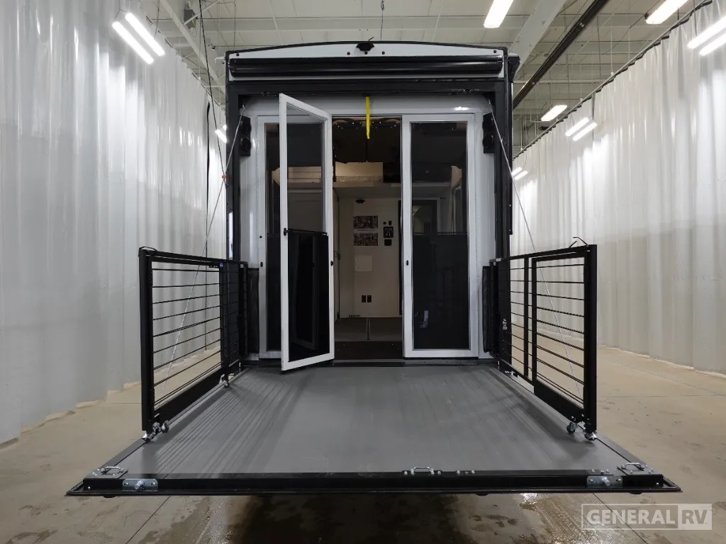 2026 Brinkley Model G 4100, Photos photo 43