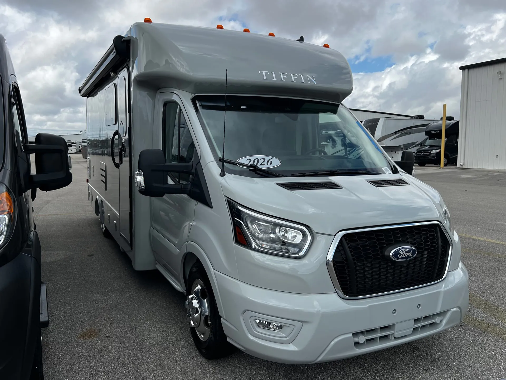 2026 Tiffin Midas 24 MT - Photo 2