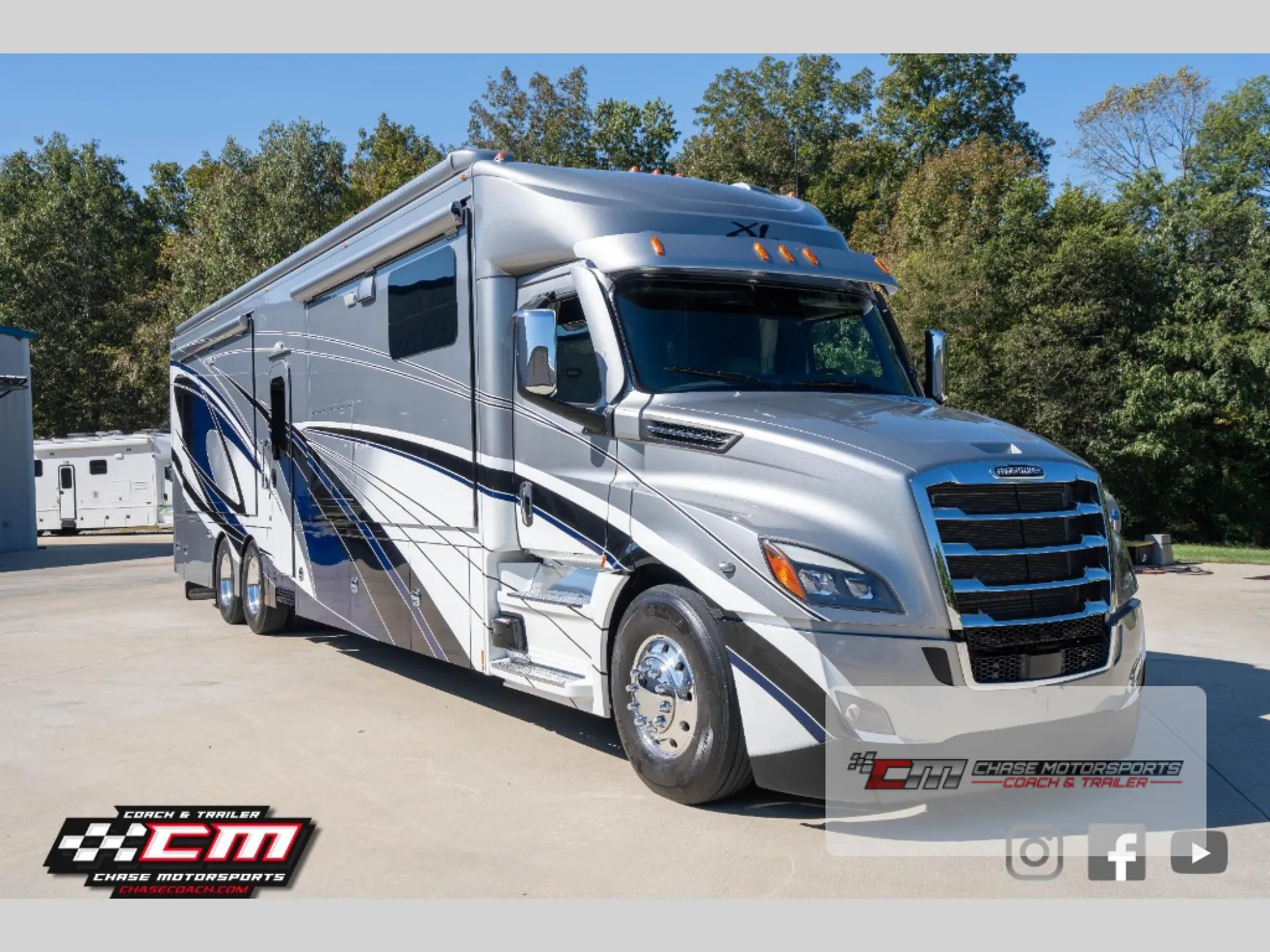 2022 Renegade RV XL 45QS - Photo 2