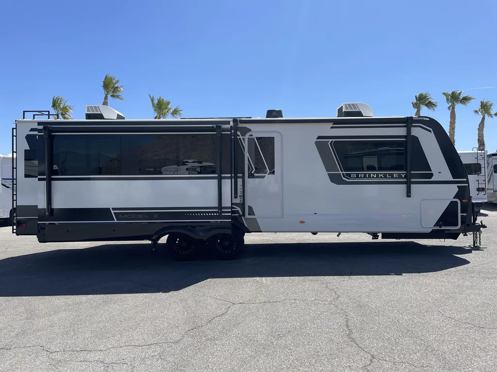 2025 Brinkley Model Z AIR 297, Photos photo 5