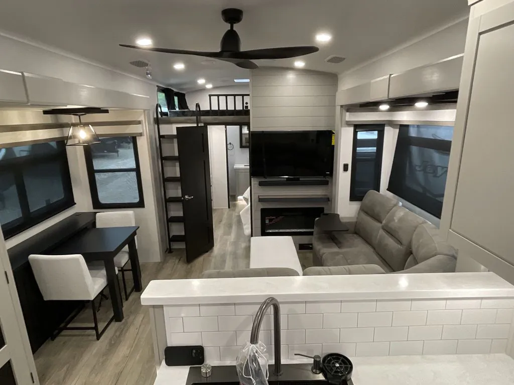 2026 Jayco North Point 395DSDB, Photos photo 6