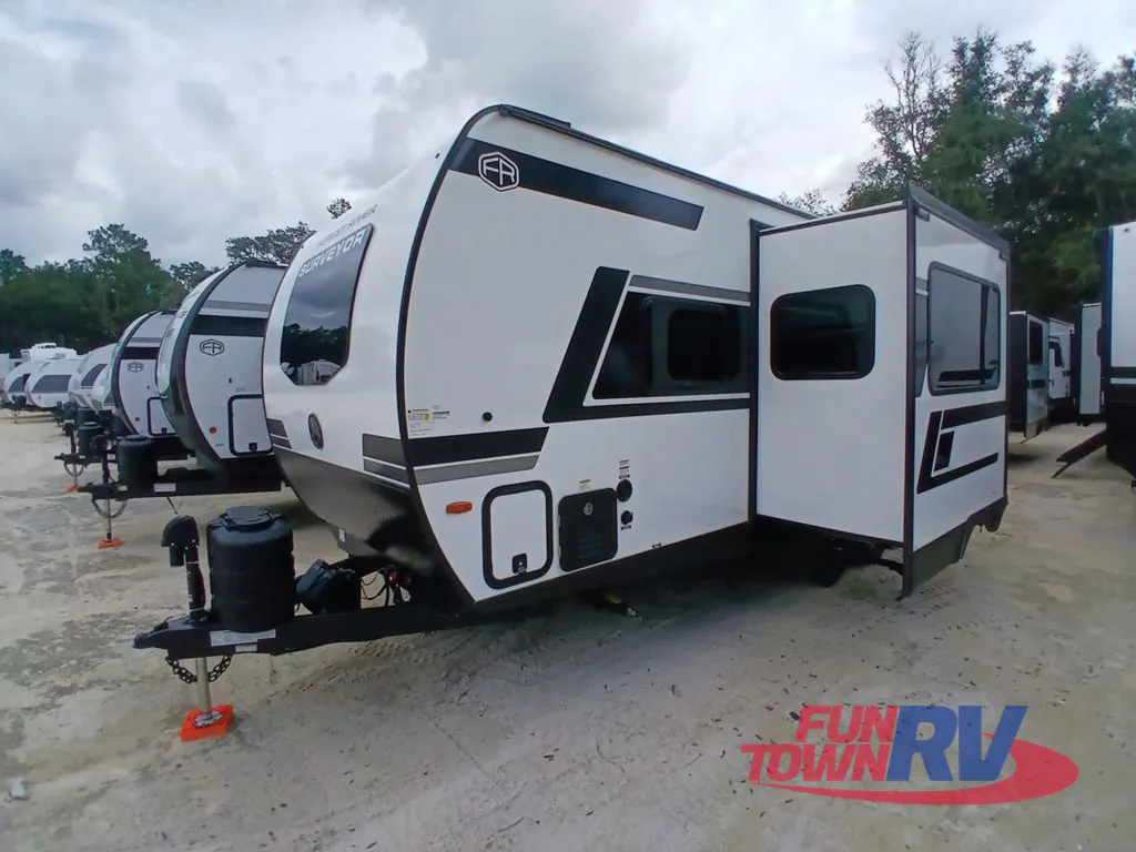 2027 Forest River Surveyor Legend 202RBLE, Photos photo 4
