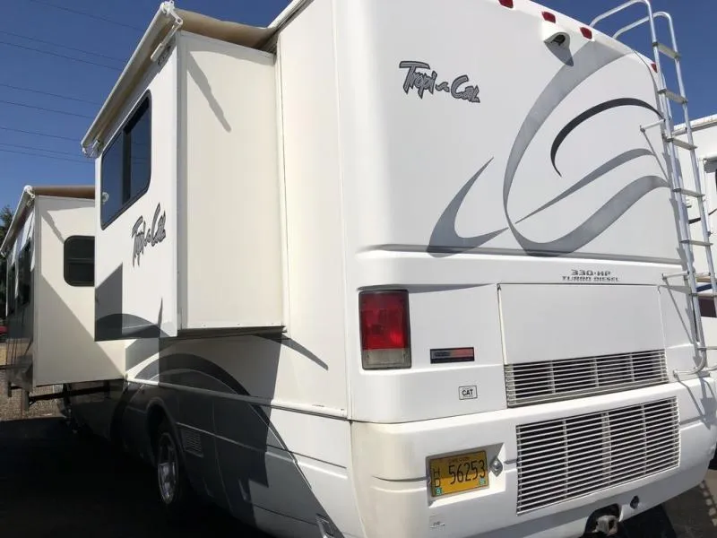 2004 National RV Tropical Used    T350 - Photo 3
