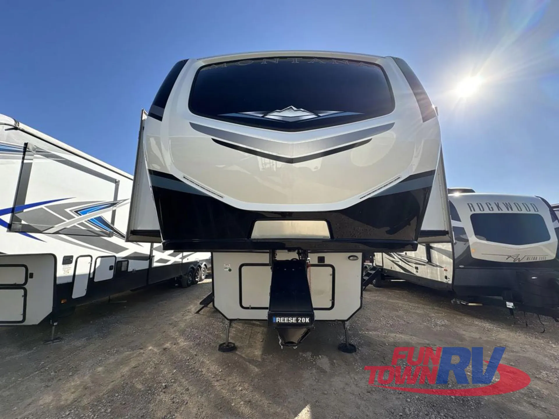 2021 Keystone Montana 3761FL - Photo 4