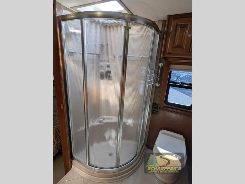 2012 Tiffin Motorhomes Phaeton Used    42 LH - Photo 2