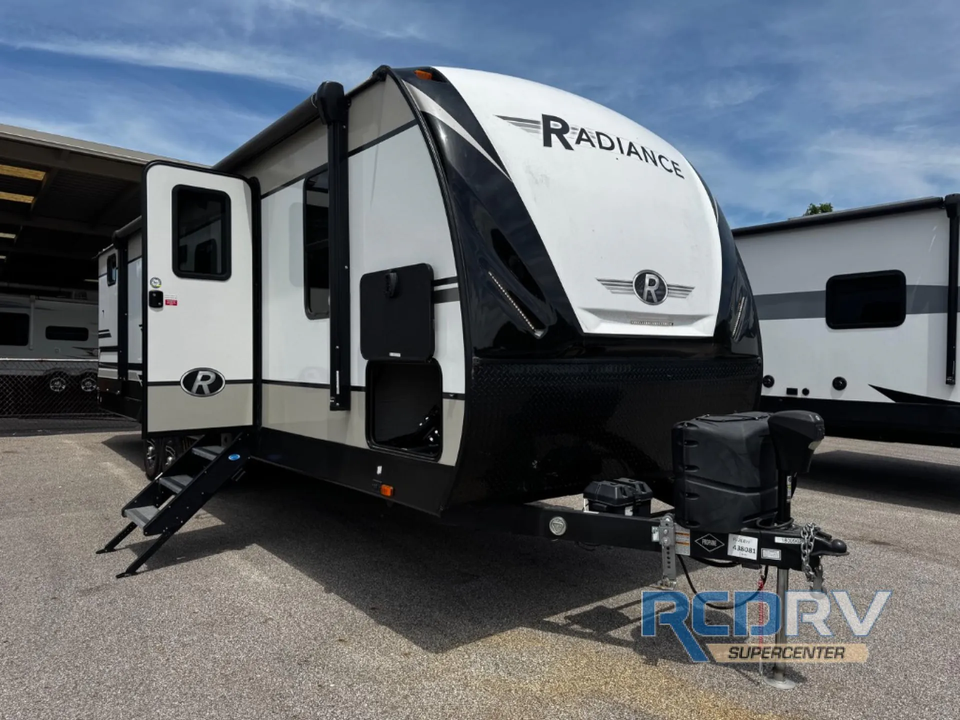 2021 Cruiser RV Radiance 26BH - Photo 2