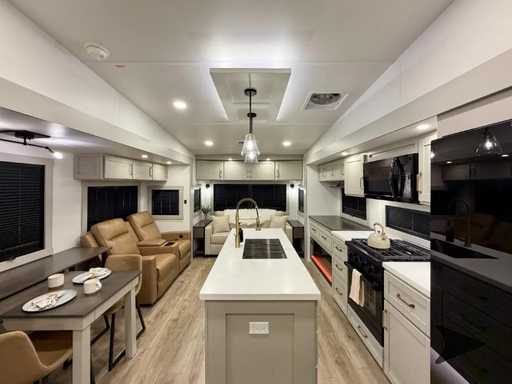 2025 Brinkley Model Z 3100, Photos photo 25
