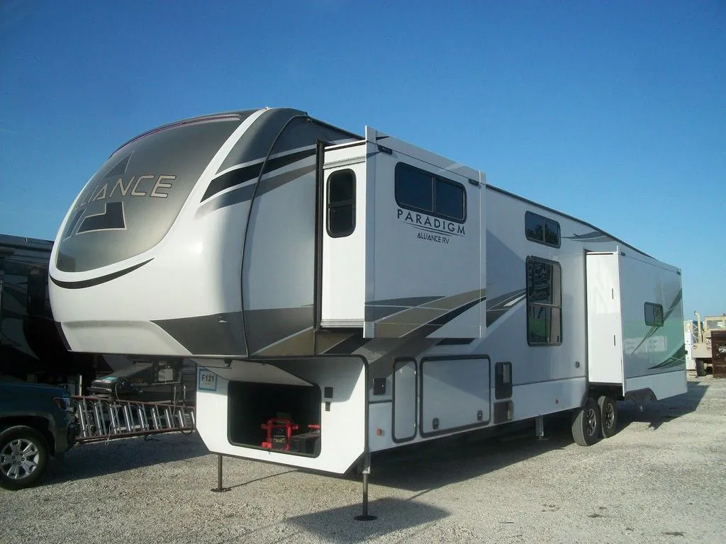 2022 Alliance RV Paradigm 390MP - Photo 4
