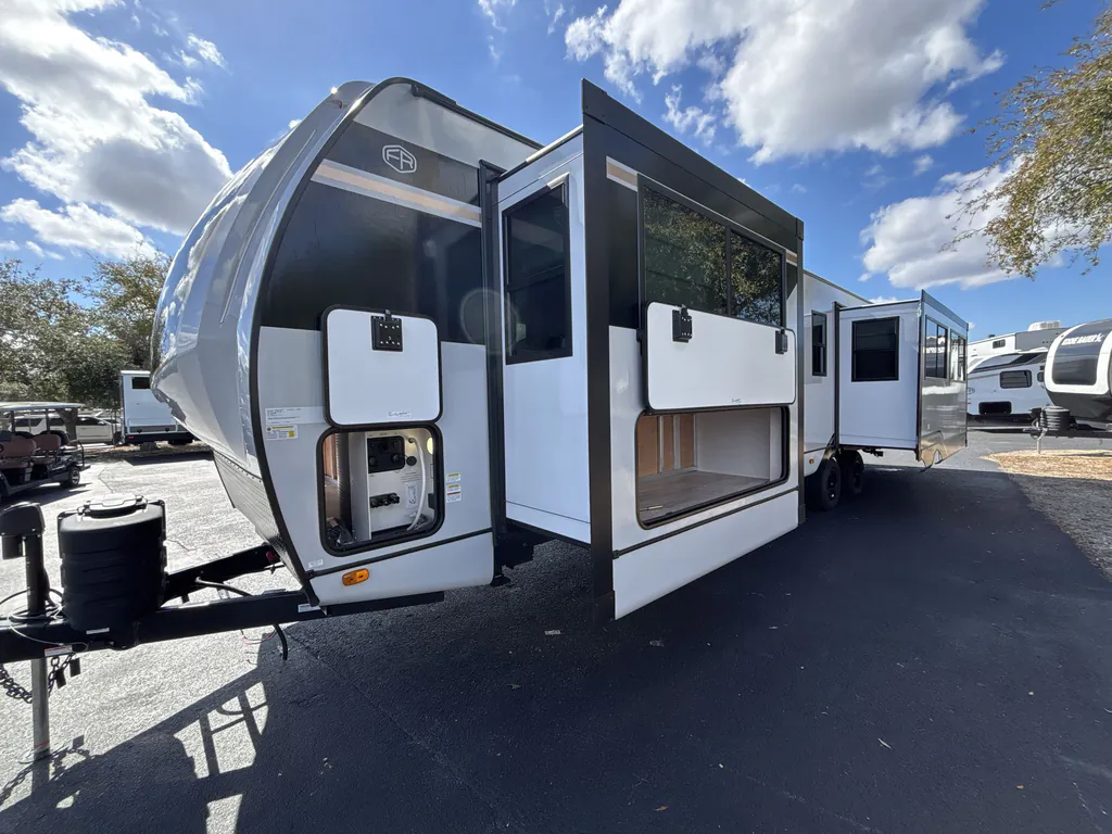 2026 Forest River Vibe 3400XL, Photos photo 7