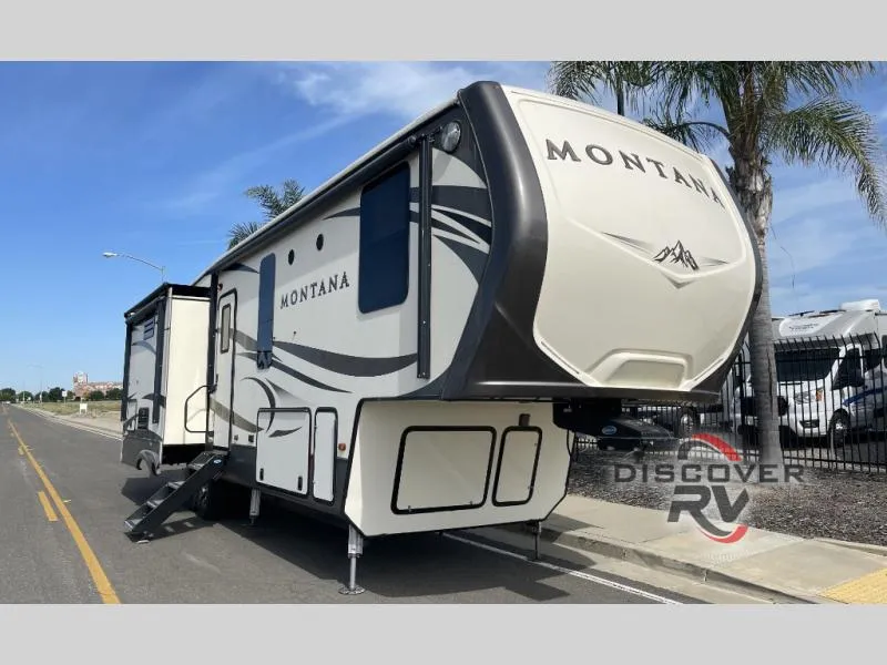 2018 Keystone Montana 3160RL - Main photo