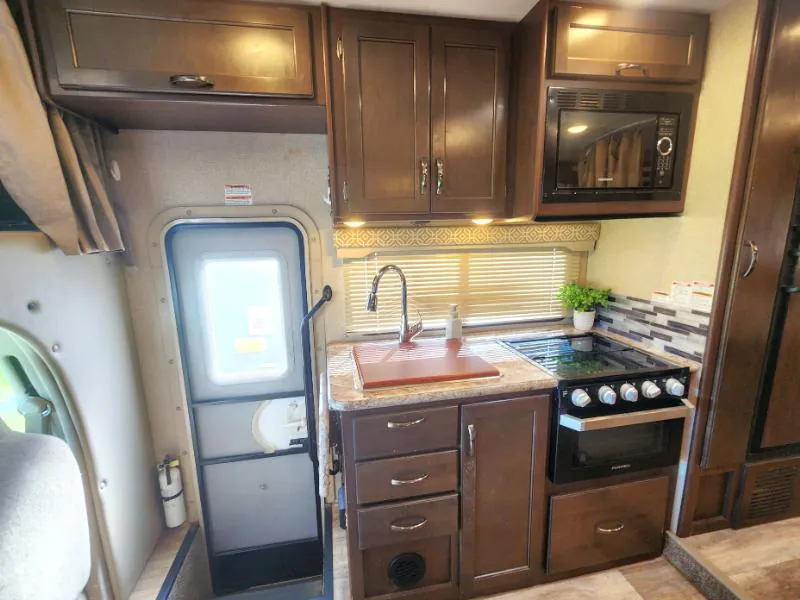 2018 Thor Motor Coach Freedom Elite 24HE - Photo 4