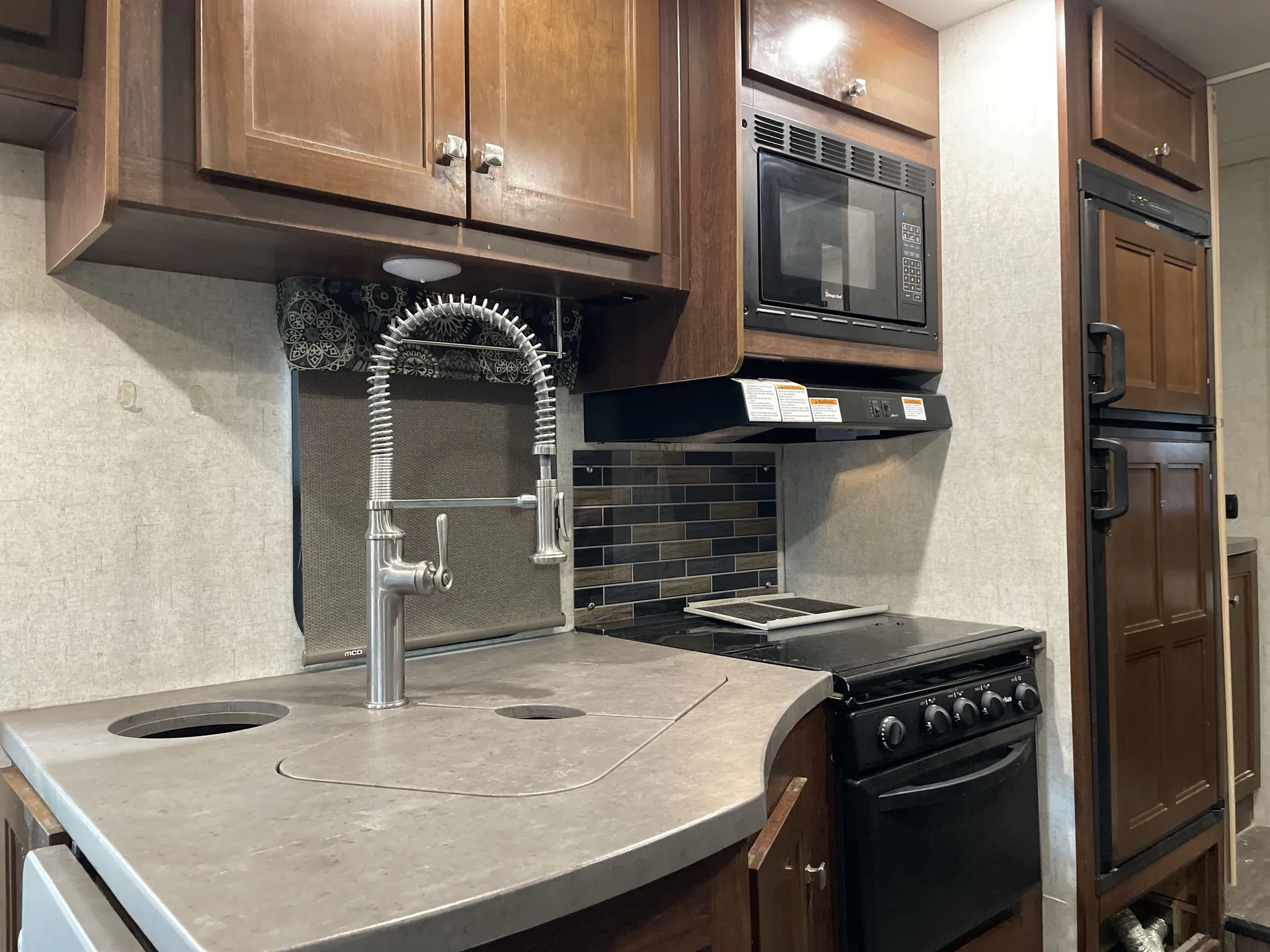 2018 Forest River Sunseeker 2500TS — living area main