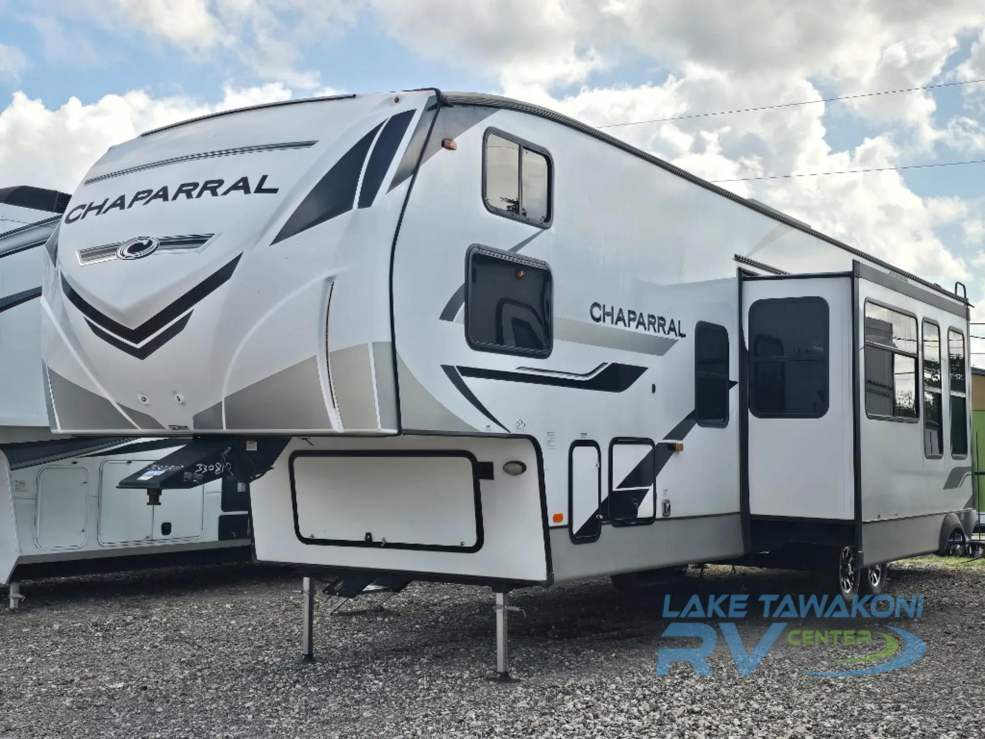 2024 Coachmen Chaparral 375BAF - Photo 3