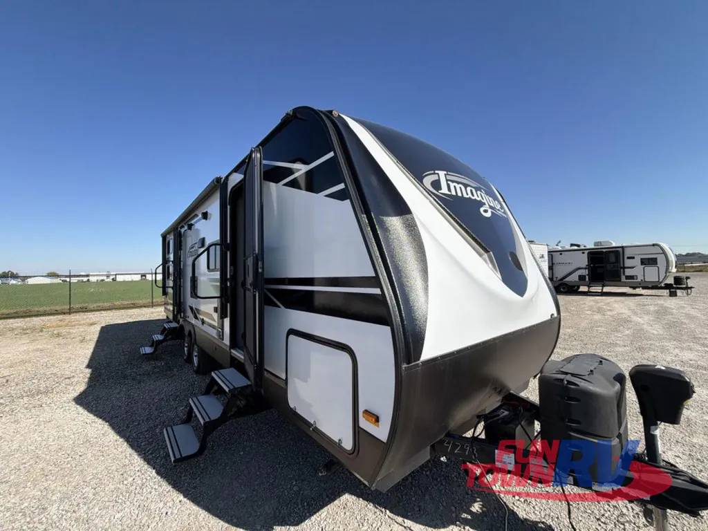 2019 Grand Design Imagine 2800BH, Photos photo 3