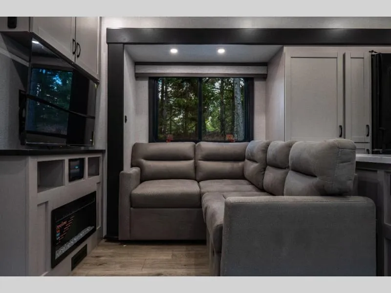2026 Jayco Seismic 395 - Photo 4